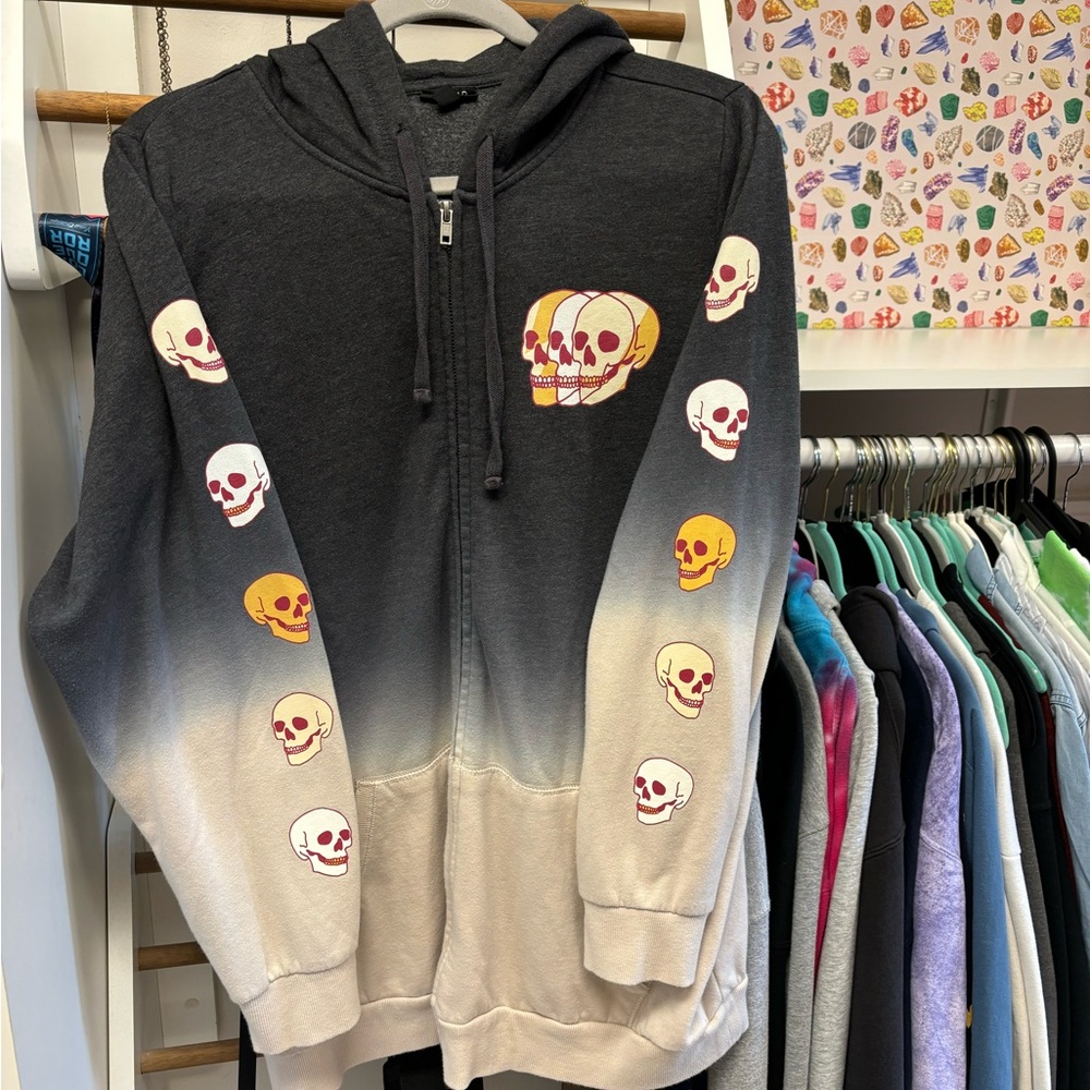 Torrid Cozy Fleece Skulls hoodie